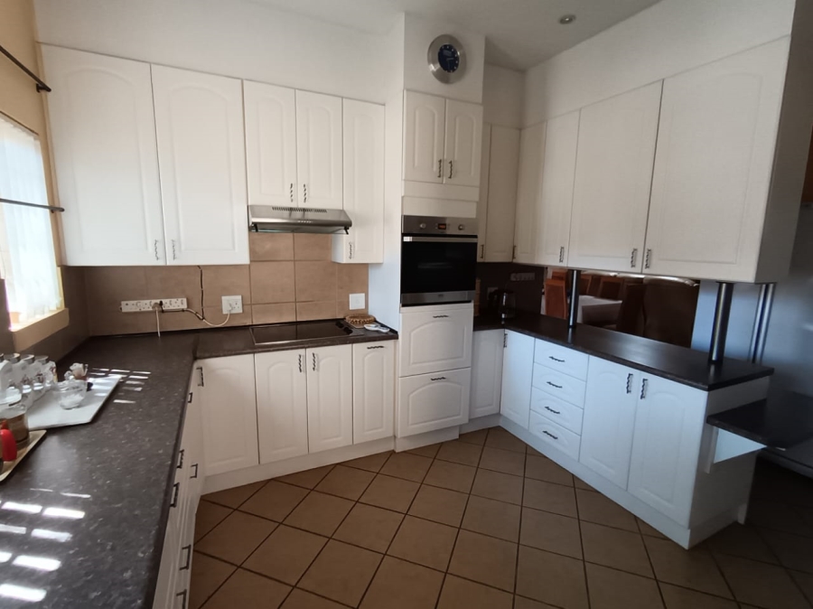 3 Bedroom Property for Sale in Protea Park North West